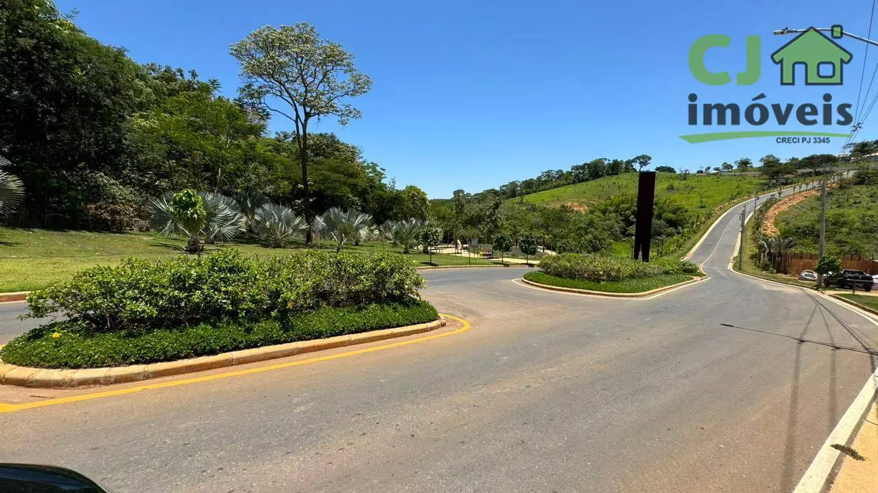 e698385f0e83da5d3a6b812b