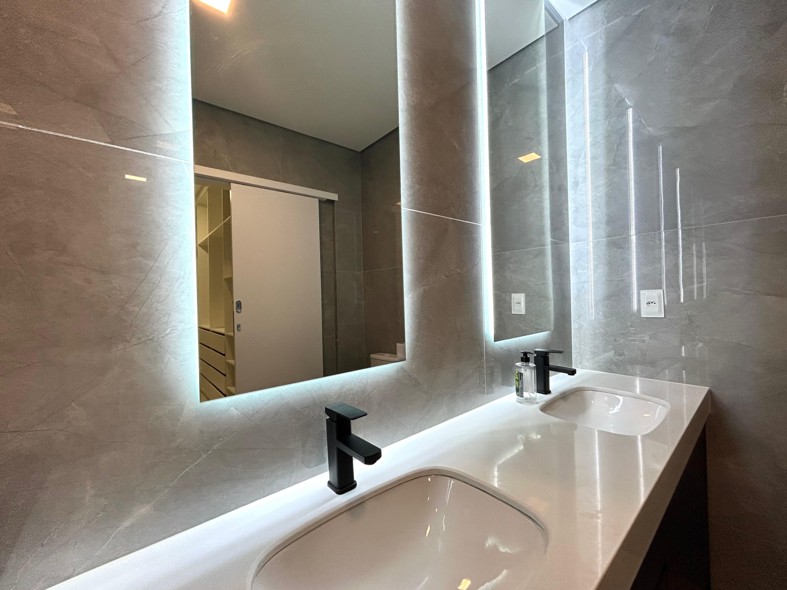 WhatsApp Image 2025-11-14 at 18.29.31 (1)