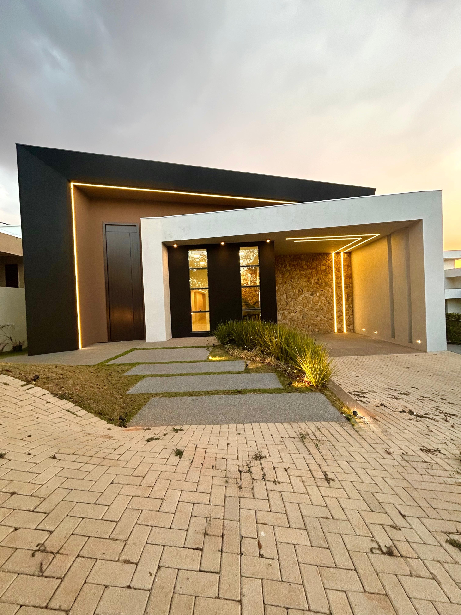 WhatsApp Image 2025-11-14 at 18.29.32 (3)