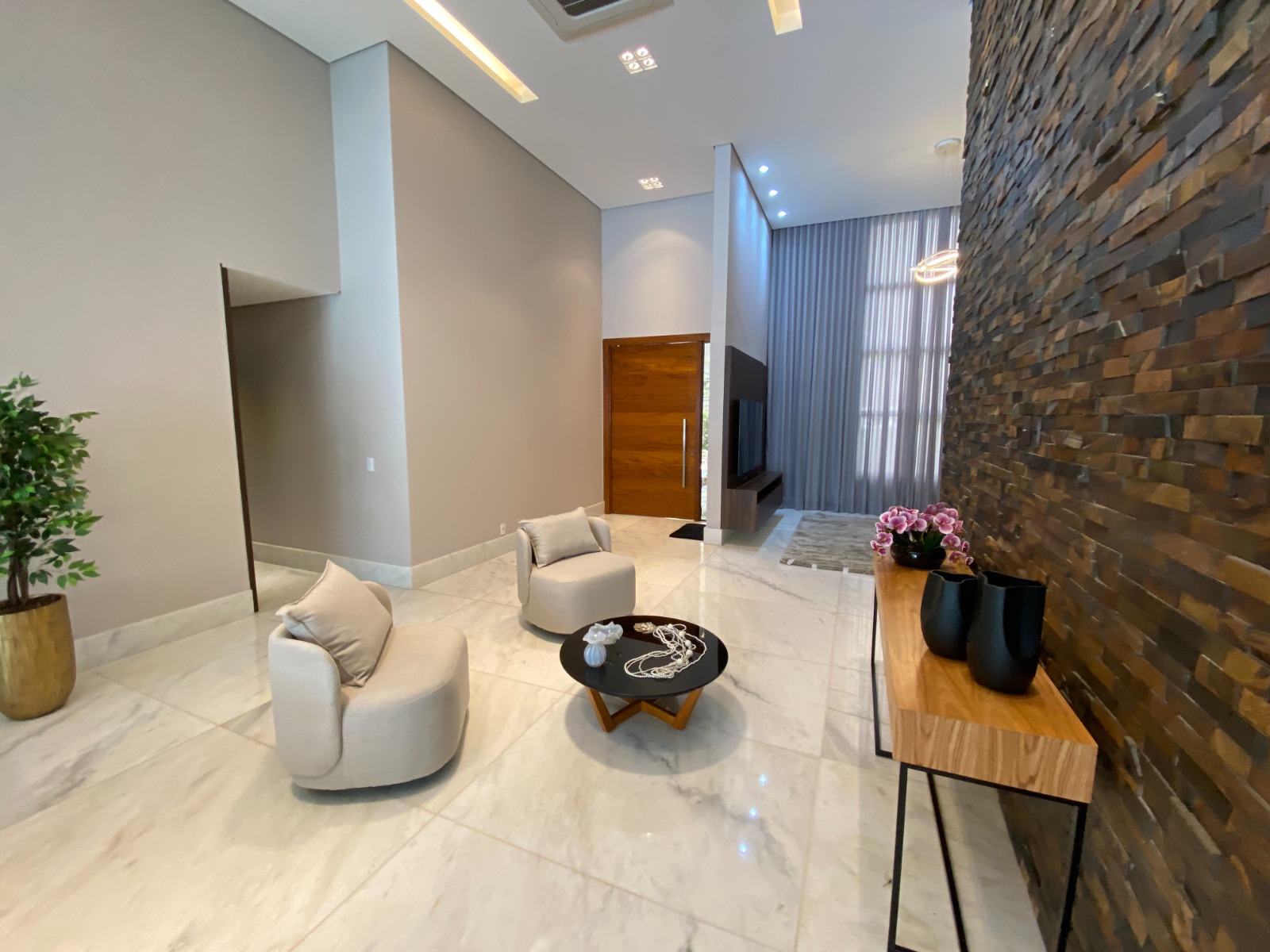 WhatsApp Image 2025-11-20 at 11.08.54 (2)