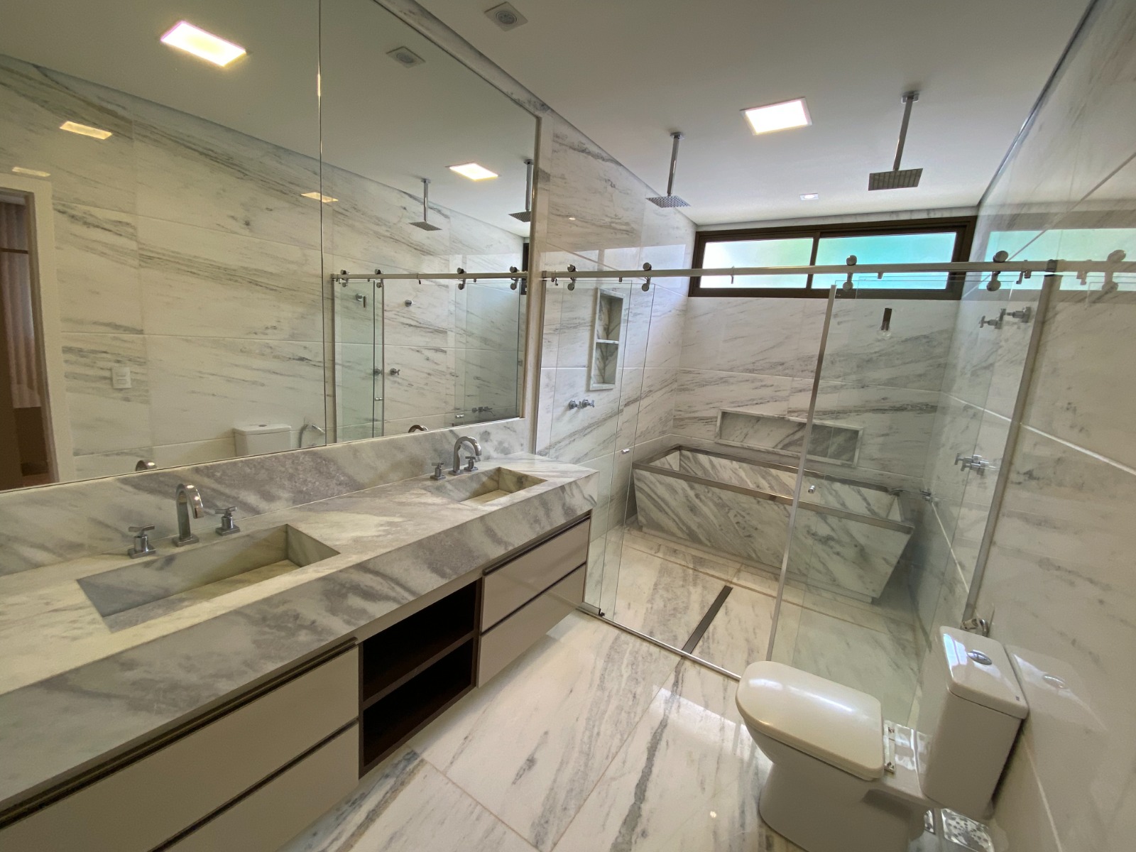 WhatsApp Image 2025-11-20 at 11.08.58