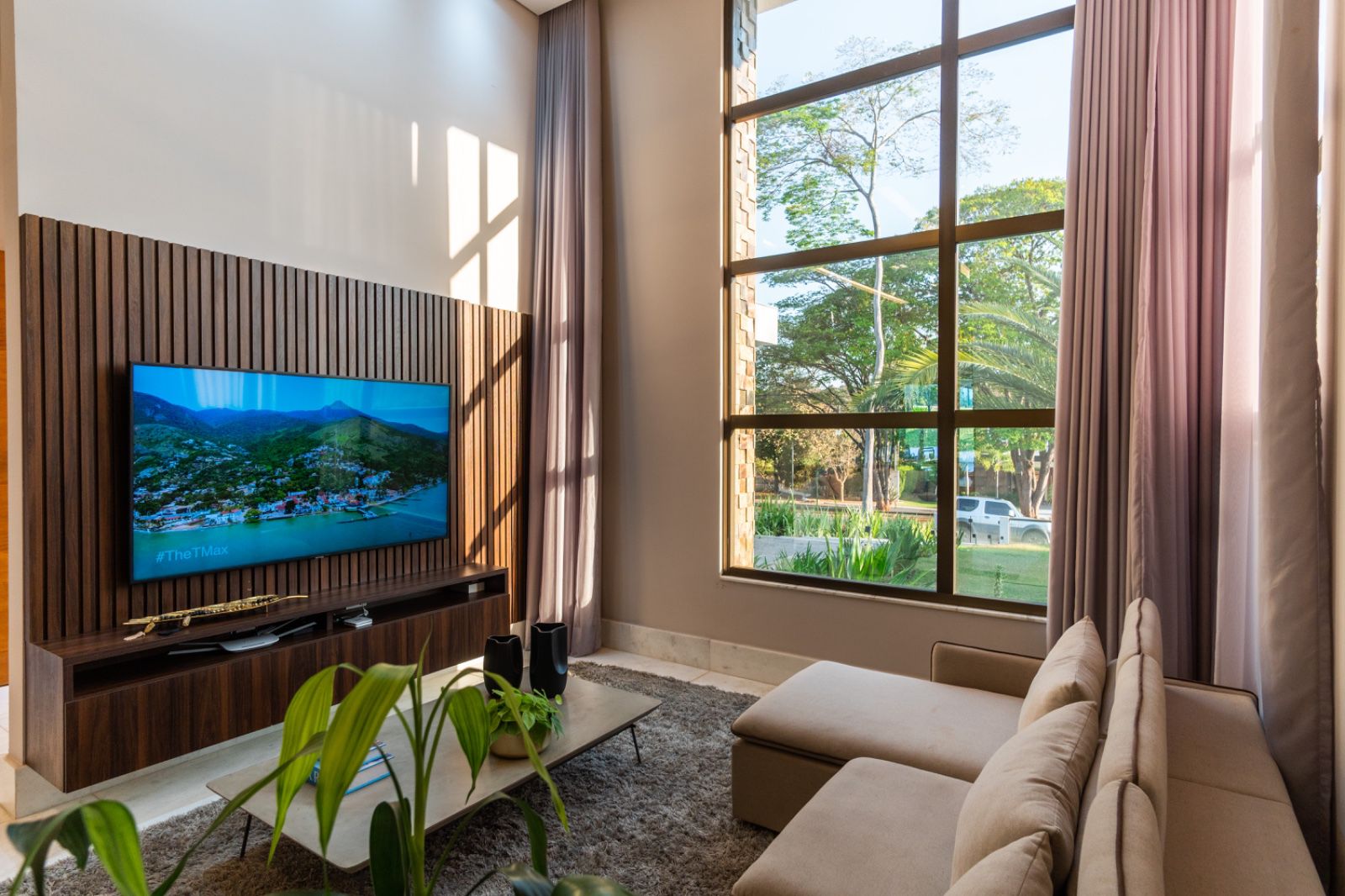 WhatsApp Image 2025-11-20 at 11.09.22 (1)