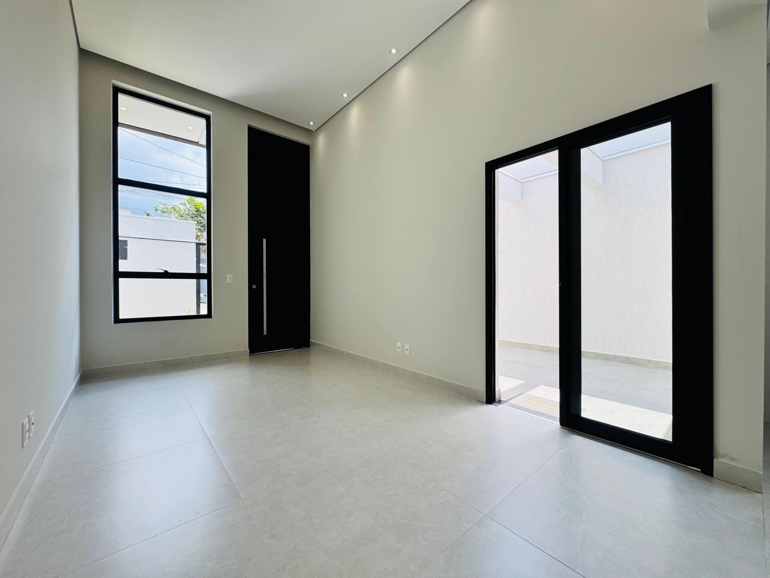 WhatsApp Image 2025-11-20 at 11.30.59 (4)