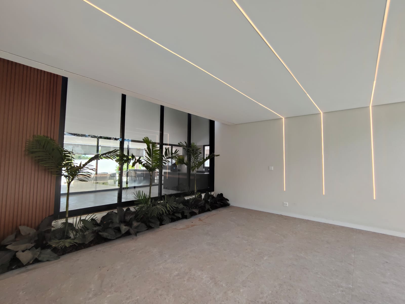 WhatsApp Image 2025-11-26 at 18.17.01