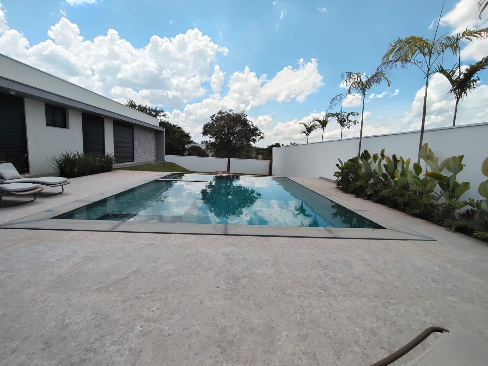 WhatsApp Image 2025-11-26 at 18.17.07