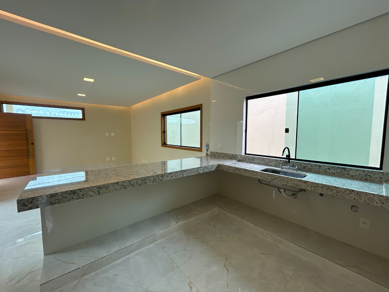 i4MERN6k5_293668fbbebae81a6