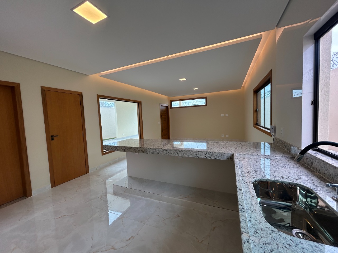 i4MERN6k5_293668fbbebec4996