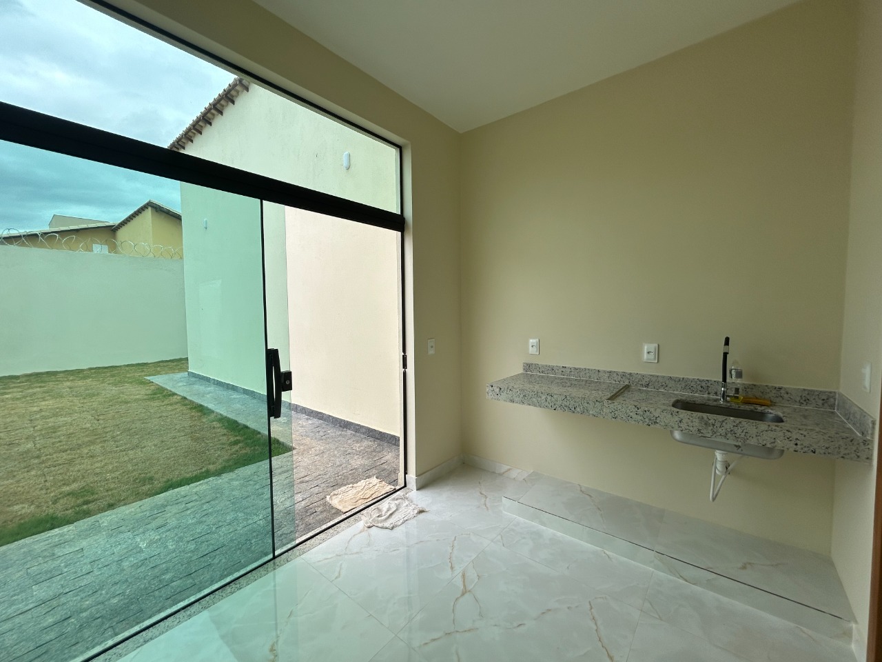 i4MERN6k5_293668fbbee955d78