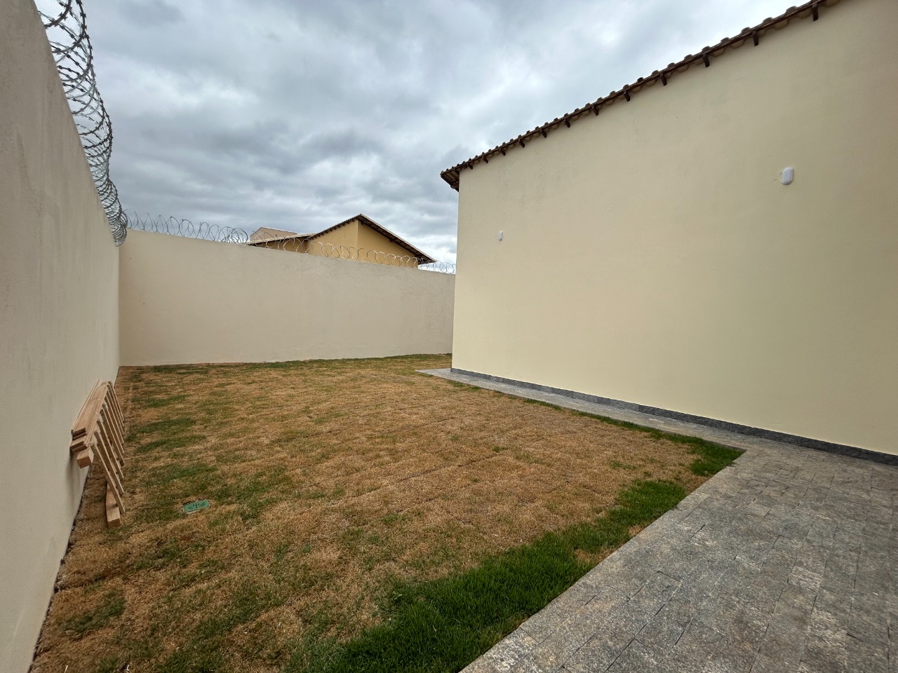 i4MERN6k5_293668fbbef8c9161