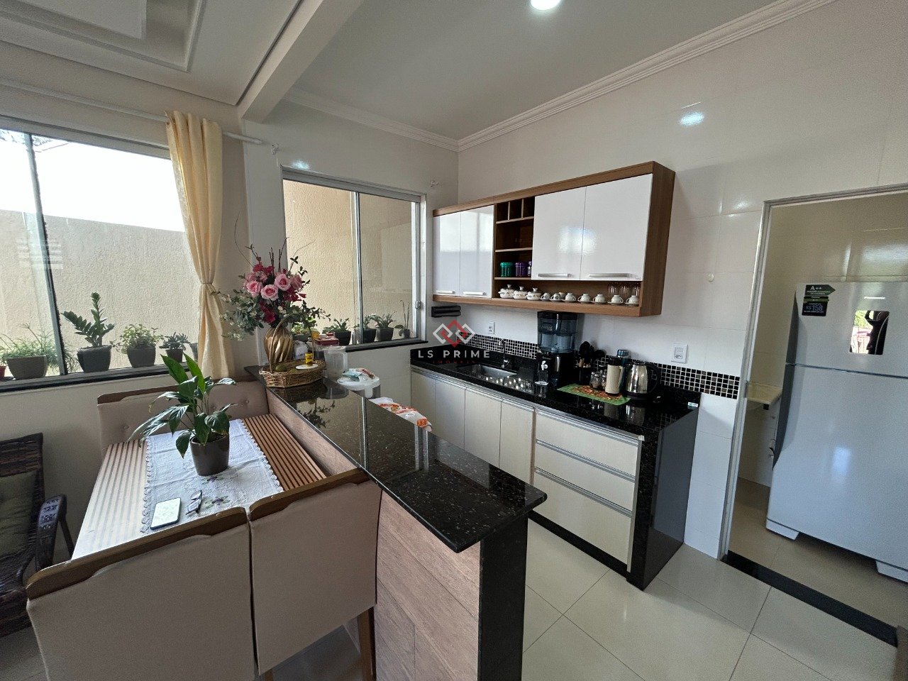 i7rN25Q43_2746689ce7f83cff4