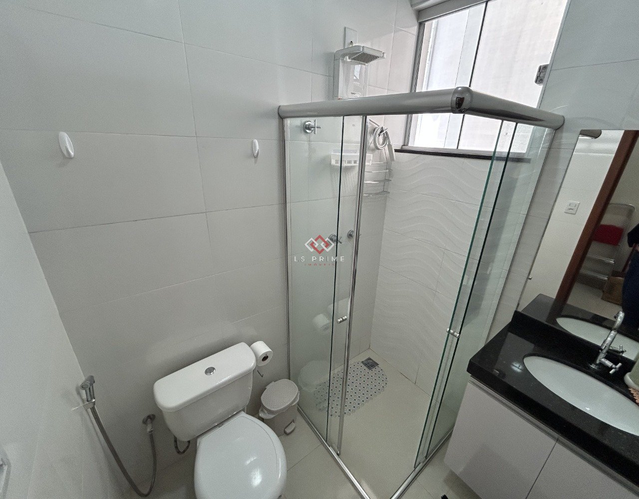 i7rN25Q43_2746689ce8325c3c4