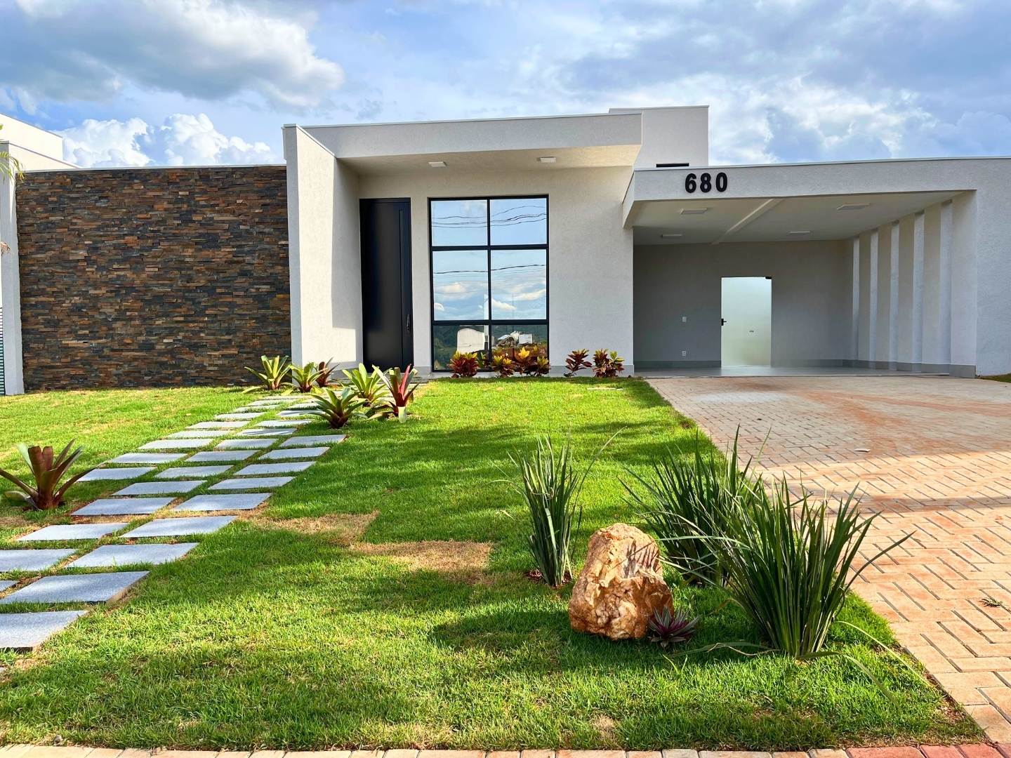 Casa Térrea 217m² com 4 Quartos | Condomínio Gran Royalle