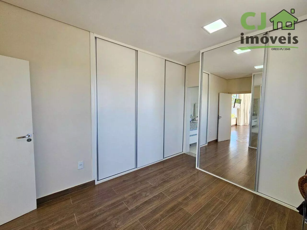 2cecc878e43716315fa7856e