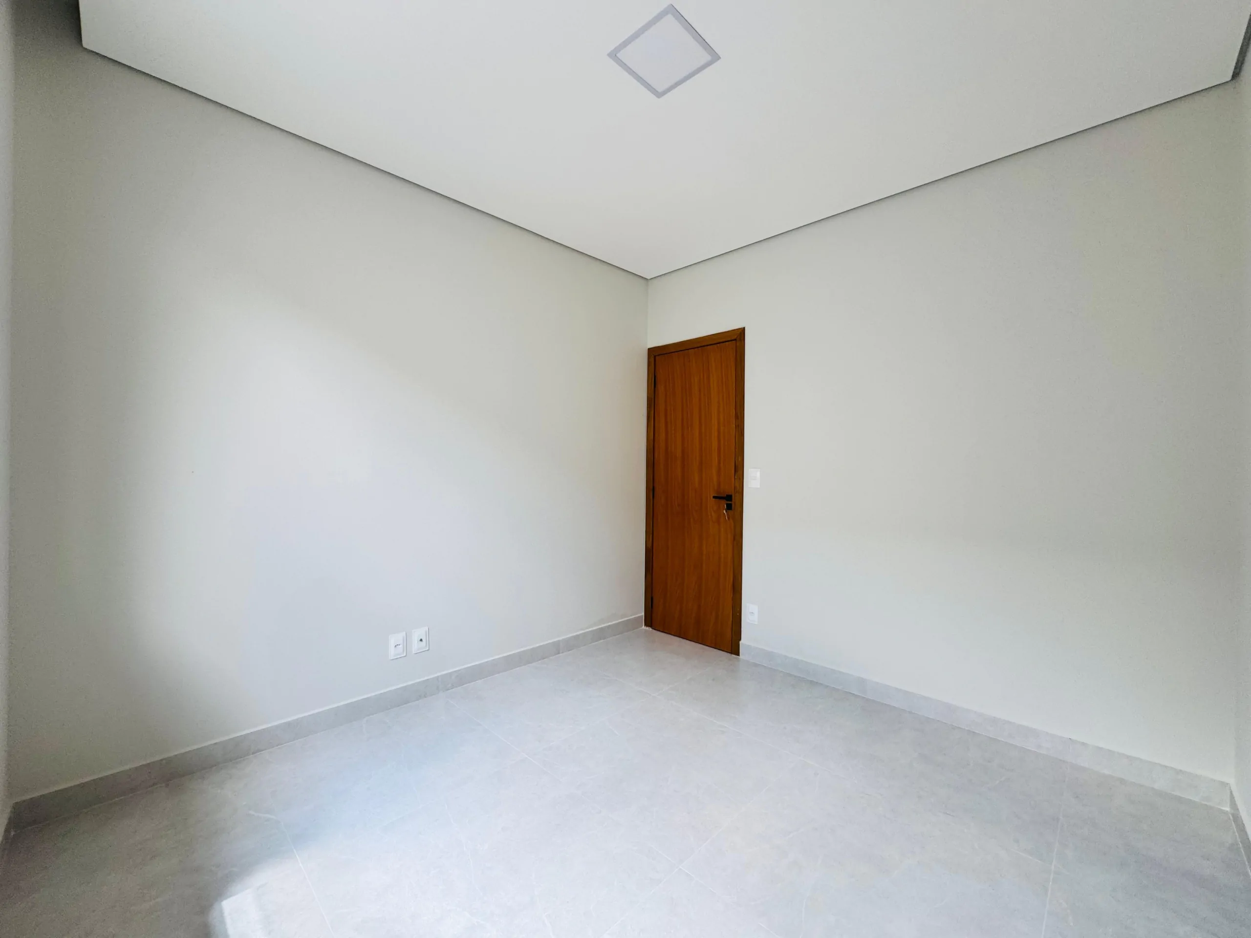WhatsApp Image 2025-11-20 at 11.30.59 (1) Casa de 100m² | Bairro Portal do Sol