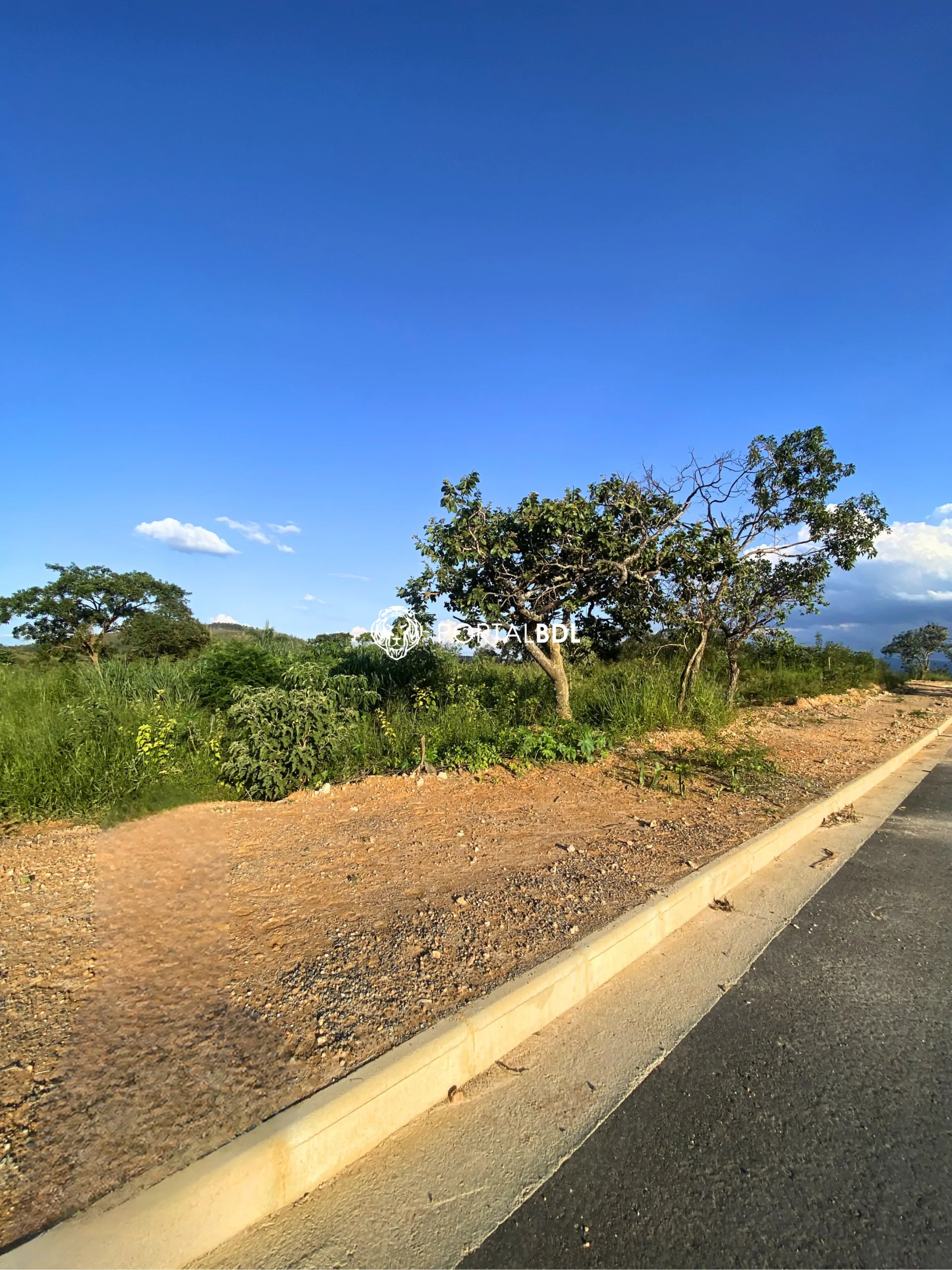 33 Lote de 420m² – Lote 14 Quadra 3 | Golden Class Bairro